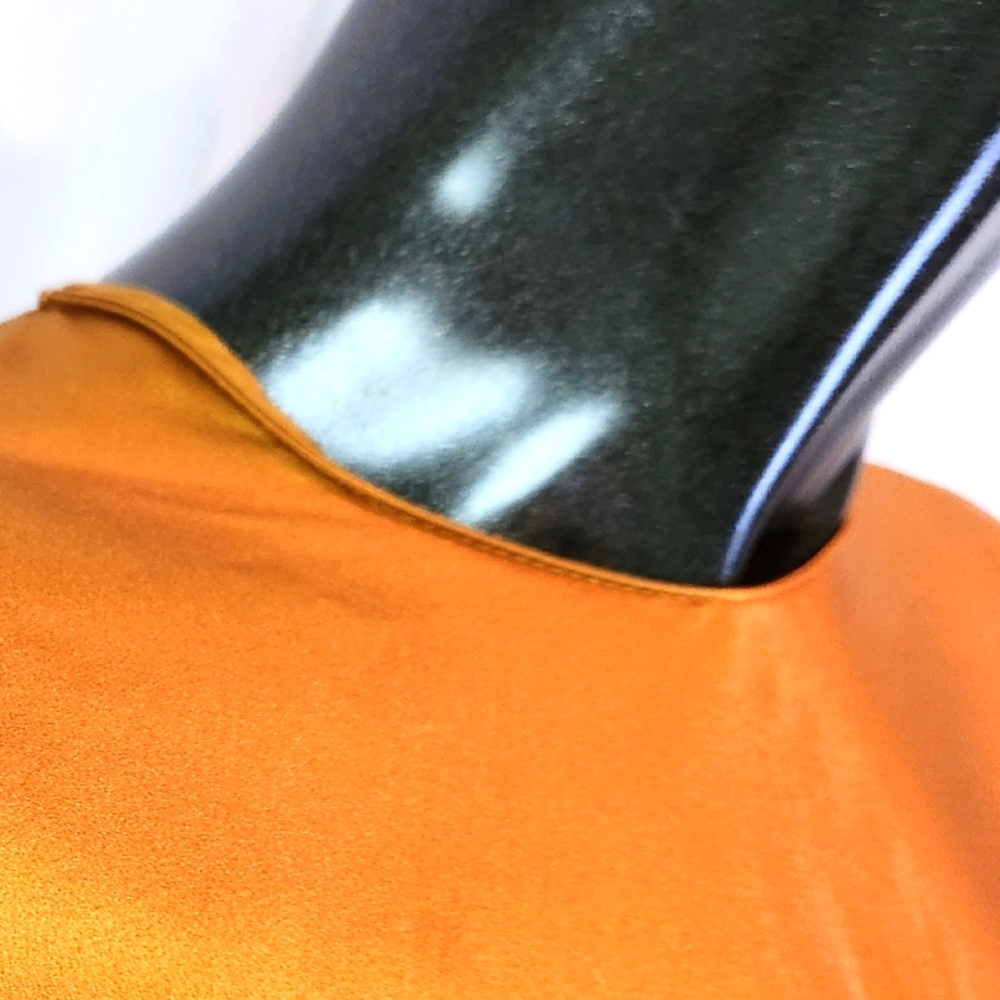 ✨️Amanda Uprichard Antique Bronze Blouse 100% Silk Mannequin Worn Only✨️ - Picture 11 of 16